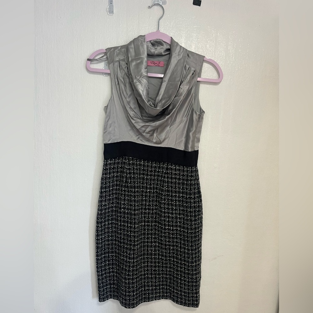 Elegant Gray and Black Midi Dress